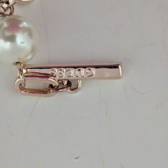 Guess Chunky rose gold tone with faux pearl Runway Bracelet! - Picture 4 of 5